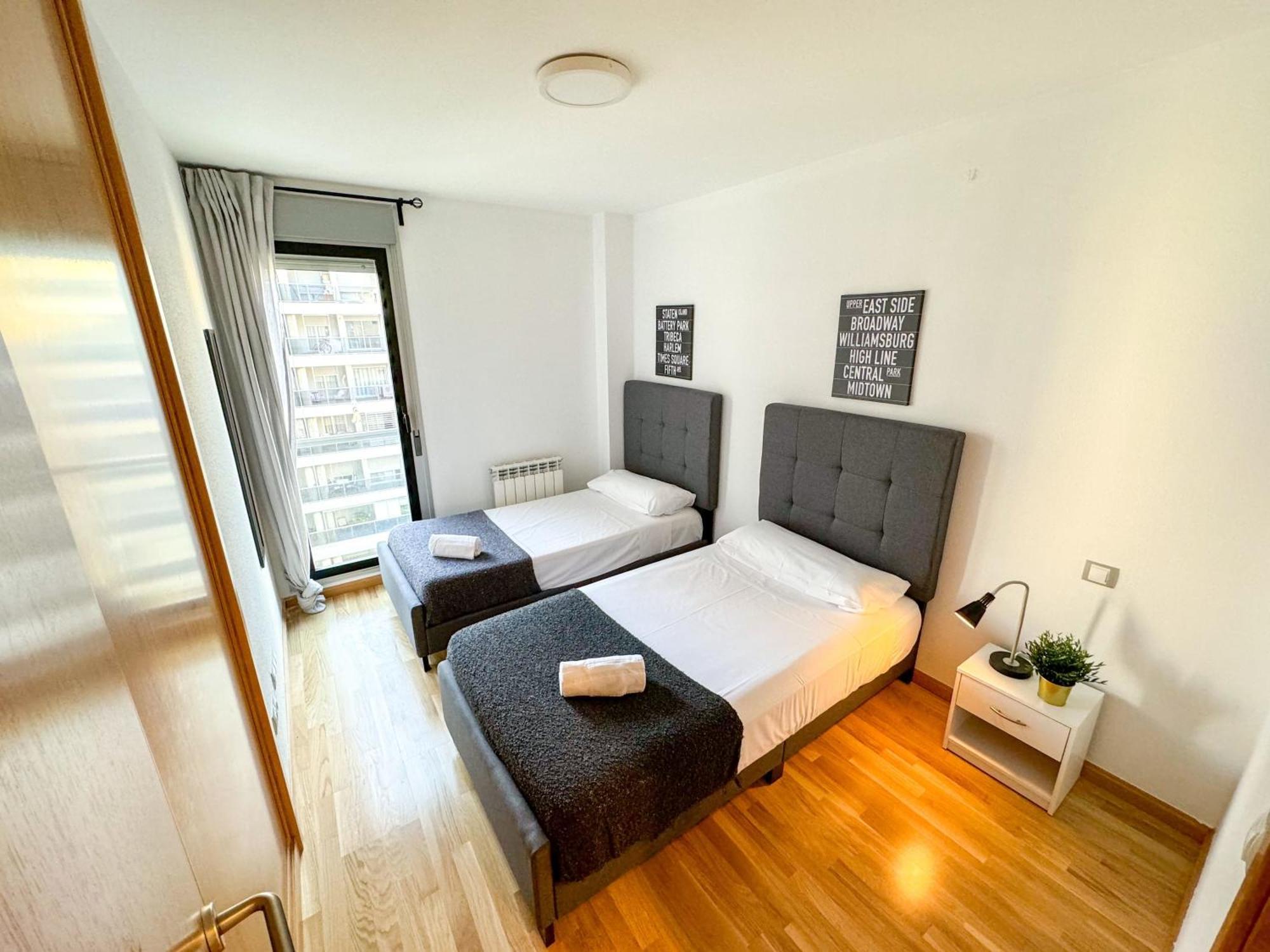 Bielsa Del Pilar Turistea Apartment Zaragoza Exterior photo